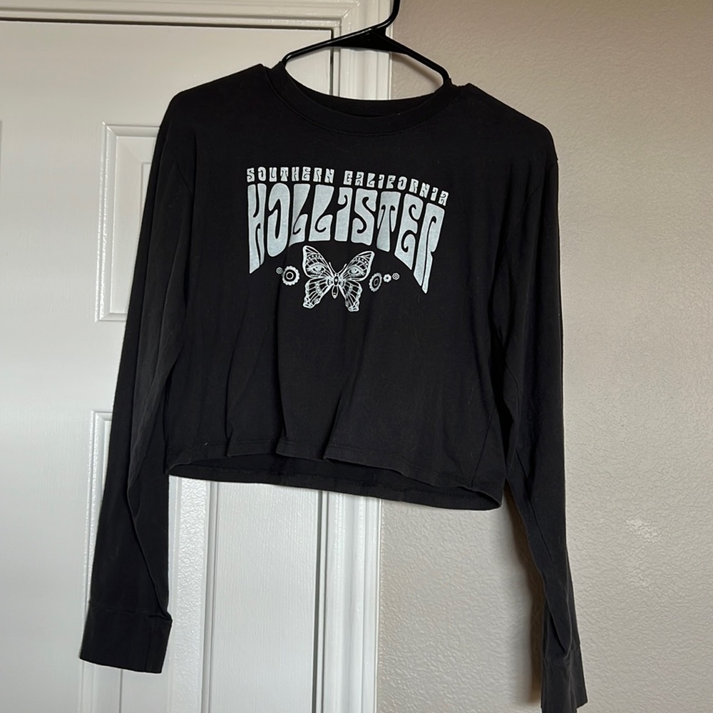 HOLLISTER long sleeve crop tee XS